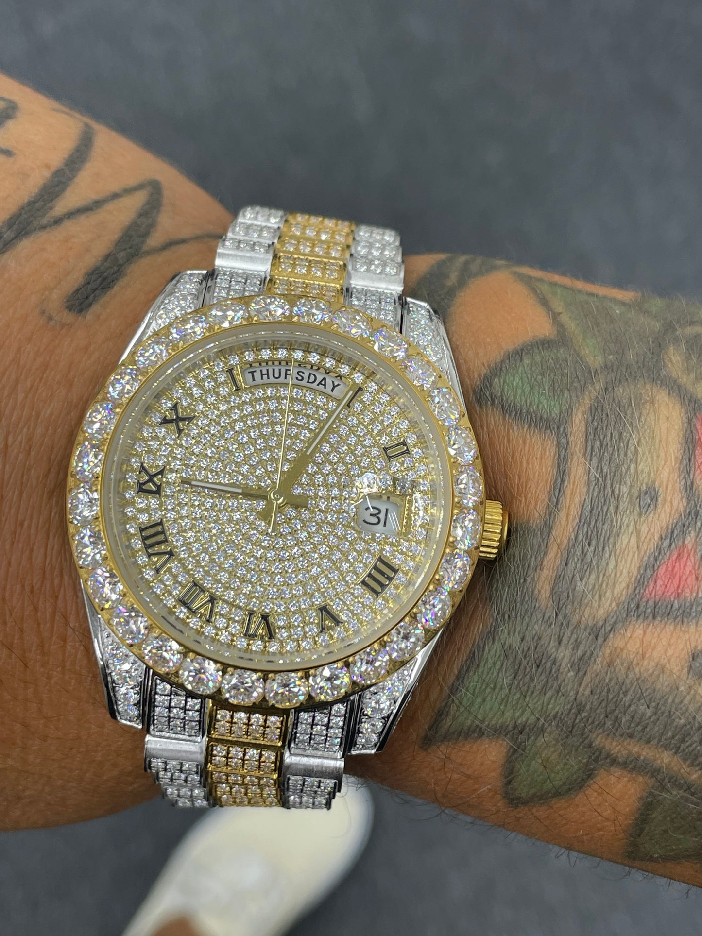 No logo moissanite two tone yellow president watchp