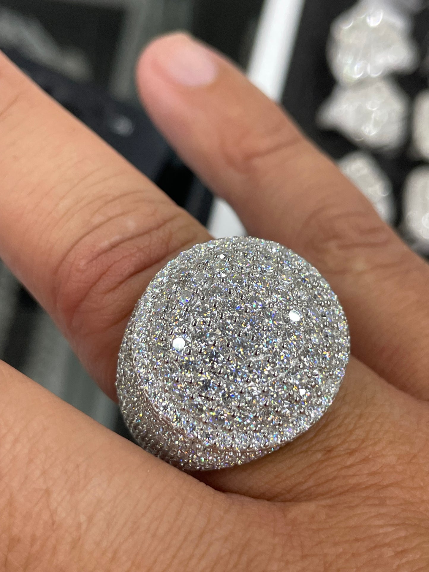 Circle mound moissanite ring