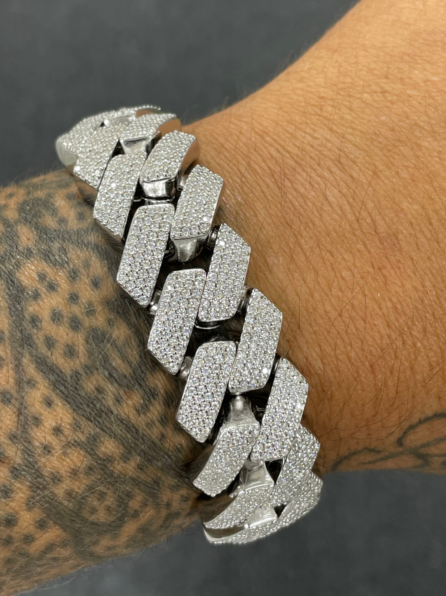 20mm vvs moissanite cuban bracelet 8.5inch