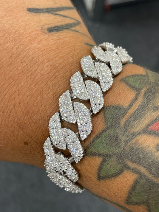 18mm big rock moissanite cuban bracelet