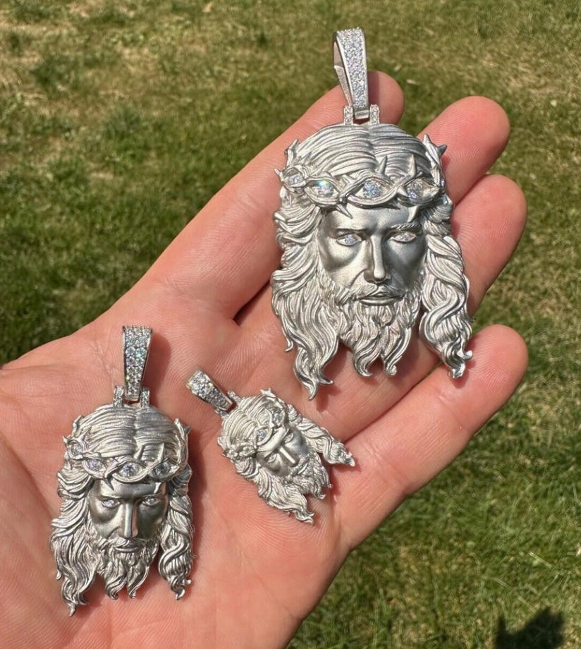 Moissanite 925 silver satin Jesus face