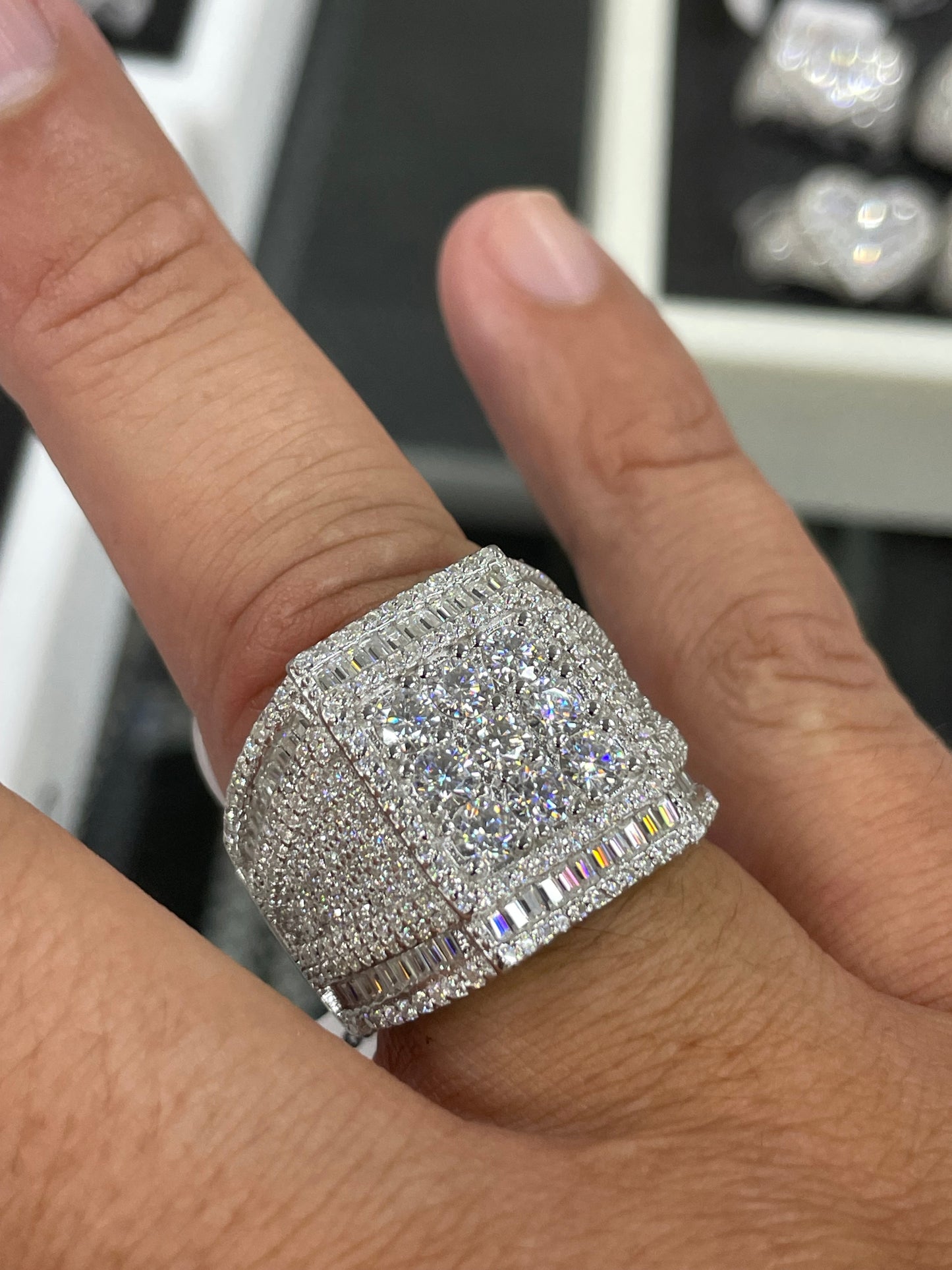 Moissanite mix stone ring